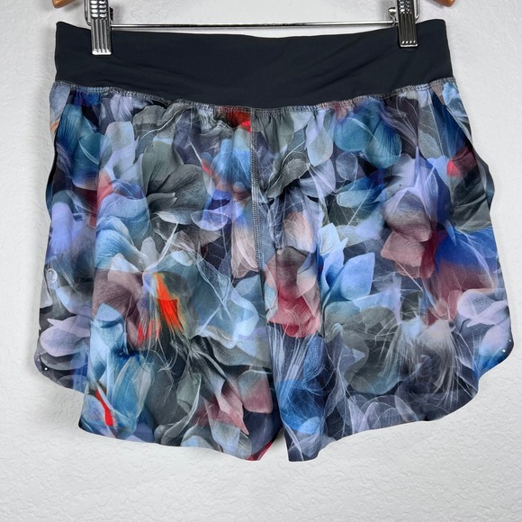 Lululemon Floral Running Shorts Womens Size 6 Lightweight Athletic‎ Gym - Picture 3 of 8